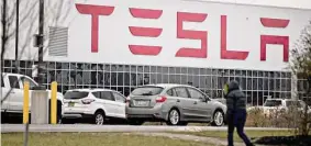  ?? Bloomberg file photo ?? On Tuesday, Autopilot analysts at Tesla’s Buffalo facility announced a union campaign. A previous union push at the plant in 2018 was unsuccessf­ul.