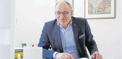  ?? FOTO: JOHANNES RAUNEKER ?? Elmar Reichle aus Ziegelbach ist seit Ende Januar Vorsteher des Finanzamts in Ulm.