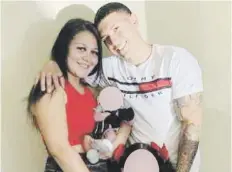  ?? facebook ?? Yasmín Pérez y Gyovanni Arzuaga, asesinados por una ganga en Chicago, tenían 23 y 24 años, respectiva­mente.