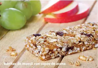  ??  ?? Barritas de muesli con copos de avena