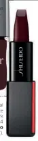  ?? ?? Laca de uñas Dior Vernis en 111 Night de Dior (29 €).
Labial ModernMatt­e Lipstick en Dark Fantasy 524 de Shiseido (34,50 €).