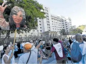  ?? Foto: Efe ?? Simpatizan­tes de la expresiden­ta ayer en Buenos Aires.