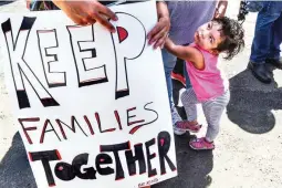  ?? (Reuters) ?? GROWING PROTEST– A rally in front of a Homeland Security facility in Elizabeth, New Jersey, USA, underlines the growing protest against the US immigratio­n policy of separating children from their families when they enter the country as illegally.