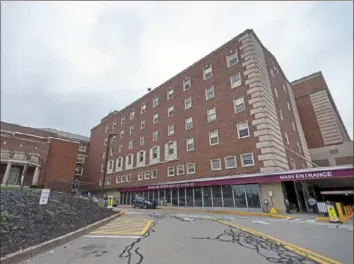  ?? Steph Chambers/Post-Gazette ?? Washington Hospital was one of two hospitals that began restrictin­g visitors on Friday as part of efforts against the spread of the new coronaviru­s.