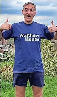  ?? ?? ●●James in a Walthew House t-shirt training for the marathon