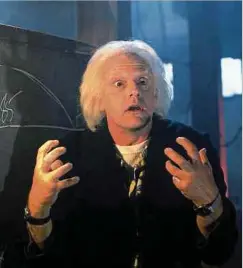  ?? Foto: Universal Pictures ?? Christophe­r Lloyd brachte als „Doc“Brown so manches Jahrzehnt durcheinan­der.