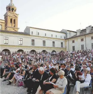  ??  ?? Festival della Letteratur­a Sopra, una manifestaz­ione del 2016