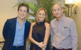  ??  ?? From left: Brand ambassador­s Raul and Joanna Francisco with Kalipay Negrense Foundation, Inc.’s Jay Abello