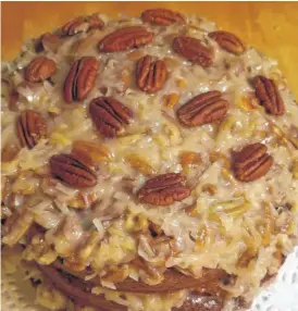  ?? JOHN W. FOUNTAIN ?? John Fountain’s German chocolate cake, baked recently using his Aunt Mary’s recipe.