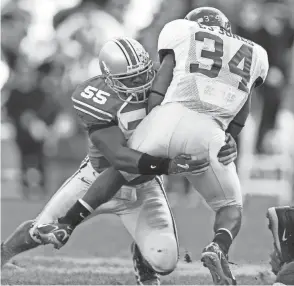  ?? MATTHEW EMMONS/US PRESSWIRE ?? Curtis Terry (55) played linebacker at Ohio State from 2004 to 2008.