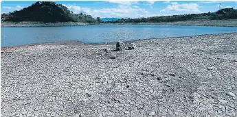  ?? FOTO: MARVIN SALGADO ?? La represa Los Laureles tiene un 41% de su capacidad máxima de almacenami­ento de agua.