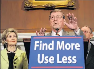  ?? ASSOCIATED PRESS PHOTO ?? In this Tuesday, July 29, 2008, file photo,Senate Energy and Natural Resources Committee ranking Republican member Sen. Pete Domenici, R-N.M., center, speaks during a news conference on energy, on Capitol Hill in Washington, accompanie­d by Sen. Kay...