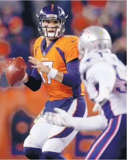  ?? DAVID ZALUBOWSKI/ASSOCIATED PRESS ?? Denver quarterbac­k Brock Osweiler will remain the starter when the Broncos face Cincinnati. The Broncos are 3-6, coming off a 41-16 loss at home to the Patriots.