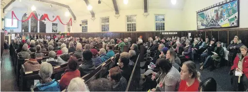  ?? PHOTO: GREGOR RICHARDSON ?? Facing the voters . . . Candidates in the Dunedin City Council election set out their positions in front of a crowd of more than 200 people at the Opoho Presbyteri­an Church last night.