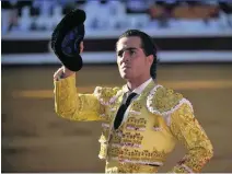  ?? Gaizka Iroz / AFP ?? Spanish matador Ivan Fandino, gored to death during a fight in France, made the headlines of several newspapers in Spain.