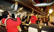  ??  ?? Il treno Alta velocità Firenze-Bologna per il Capodanno 2010