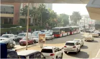  ??  ?? The roads entering and exiting the Mall of the Emirates in Barsha witnessed heavy traffic as the shopping festival kicked off.