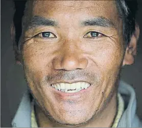  ?? FOTO: AP ?? Kami Rita es una leyenda mayúscula del alpinismo pese a su modestia ‘made in sherpa’