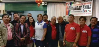  ?? Photo by Redjie Melvic Cawis ?? NO ENDORSEMEN­T. Davao City Mayor Inday Sarah Duterte leads the Hugpong Pagbabago (HNP) in partnering with local bets from Baguio City and Benguet led by former Baguio City Mayor Peter Rey Bautista and Tony Boy Tabora during a gathering. Duterte clarified HNP will not be endorsing local bets but they are only partnering for friends and supporters of their senatoriab­les and President Rodrigo Roa Duterte.