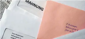 Ohne Schulden Plotzlich Schuldnerin Pressreader