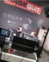  ?? FOTO RR ?? William Boeva ontvangt Sam De Bruyn in zijn gametalksh­ow RageQuit op de streamingw­ebsite Twitch.tv.