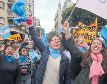  ?? Santiago hafford ?? En contra. Los grupos provida llegaron antes a la plaza