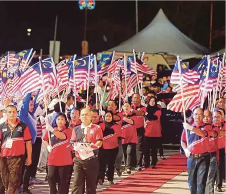  ?? FILE PIC ?? A convoy carrying the ‘Jalur Gemilang’ during the Malaysia Day celebratio­n in Bintulu, Sarawak, last year. A country can only attain true greatness if it is honest with itself and open about possible weaknesses or flaws and willing to take steps to...