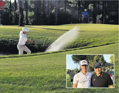  ??  ?? Matthias Schwab führt in Belek nach zwei Runden. Als Fan des 24-Jährigen outete sich Deutschlan­ds Ex-Teamfußbal­ler Hansi Müller (kl. Bild re.).