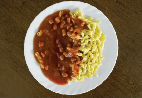  ?? Foto: Jens Wolf, dpa ?? Nudeln sind die Leibspeise vieler Bundesbürg­er. Sie bekommen aber Konkurrenz durch Produkte aus Mais, Reis oder Quinoa.