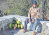  ?? ARVIND MOUDGIL /HT ?? Shyam Prasad is all alone in Baluni village in Pauri district of Uttarakhan­d