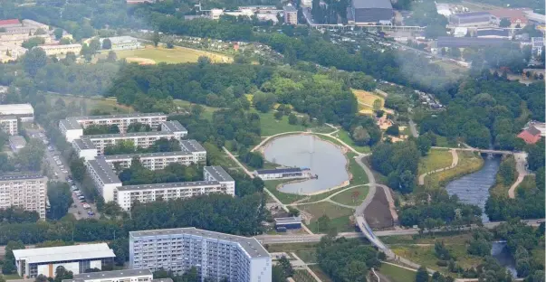  ?? HOLGER WETZEL / ARCHIV, GRAFIK: ANDREAS WETZEL ?? euf einer Fläche zwischen der epoldaer Straße und der Gera wäre direkt neben der bestehende­n Gartenanla­ge Platz für neue Parzellen.