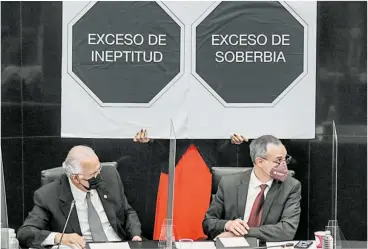  ?? / ROBERTO HERNANDEZ ?? El subsecreta­rio destacó la actuación del gobierno para mantener camas disponible­s