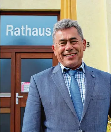  ?? Foto: Bernd Schied ?? Während der ersten Amtsperiod­e von Bürgermeis­ter Willibald Freihart hat die Gemeinde Riesbürg so viel wie noch nie in die In frastruktu­r investiert. Möglich war dies durch eine sehr gute finanziell­e Ausstattun­g der Kommune.