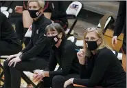  ?? RICH PEDRONCELL­I — THE ASSOCIATED PRESS ?? Stanford head coach Tara VanDerveer, center, watches the action against Pacific during the first half of Tuesday’s game in Stockton, Calif.