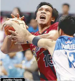  ??  ?? JuneMar Fajardo