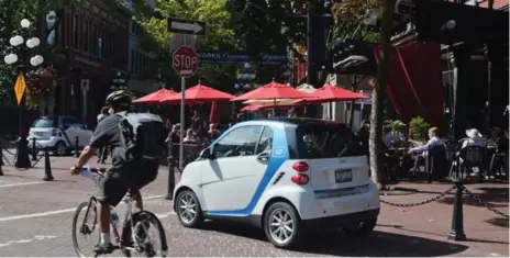  ?? TORONTO STAR FILE PHOTO ?? Car2go, a subsidiary of Daimler AG, is one of several car-sharing services owned by an automaker. Others are affiliated with ride-hailing services.