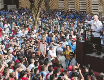  ?? ?? Lula da Silva comenzó su carrera en la fábrica donde lideró las protestas de 1979