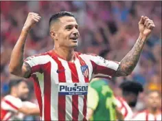  ??  ?? DECISIVO. Vitolo celebra su gol al Eibar el pasado domingo.