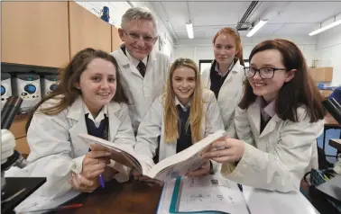  ?? Photo by Domnick Walsh ?? UCC President Prof Patrick G. O’Shea with Pobalscoil Chorca Dhuibhne students Tara Ní Ghairbhí and Rachel Ní Néill, and Coláiste Íde students Nancy De Mhordha Coláiste and Lily Ní Thiompail