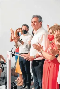  ?? RAÚL CARO / EFE ?? Juan Espadas, tras ser proclamado candidato del PSOE a la Junta.