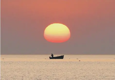  ??  ?? Coastal JJ took this stunning picture at dawn in Selsey