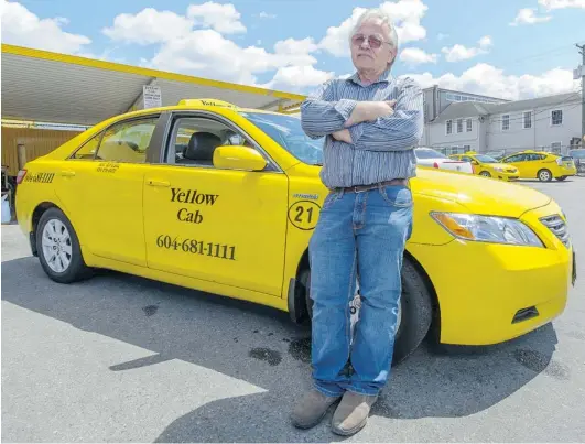  ?? WARD PERRIN/ PNG ?? Gary Tarantino with his No. 21 taxi owns the last independen­t taxi licence in Vancouver. Tarantino’s father bought the licence for $ 5,000 in 1950 and, today, it’s worth more than $ 1 million. All the 687 other licences are owned by the city’s four...