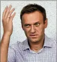  ??  ?? Navalny: collapsed on a plane