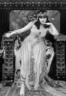  ?? ?? Theda Bara as Cleopatra, 1917. Photograph: Alamy