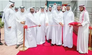  ??  ?? Saudi Minister of Health Tawfiq Al-Rabiah officially inaugurati­ng the Julphar Saudi Arabia pharmaceut­ical factory in the presence of Sheikh Faisal bin Saqr Al-Qassimi, Sheikh Yasser Al-Naghi, Hisham Al-Jeddaei and UAE Ambassador Mohammed Saeed Al-Zahiri.