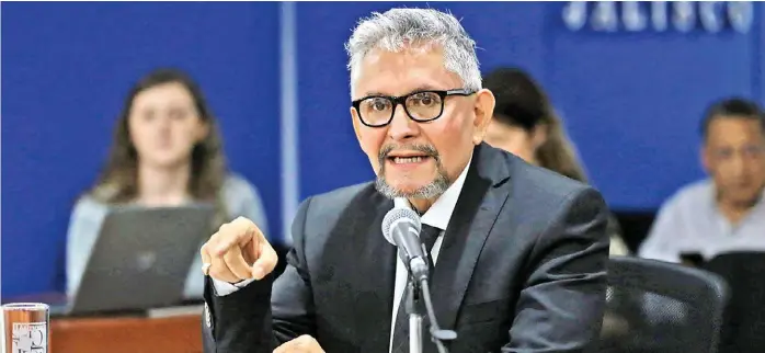  ?? FERNANDO CARRANZA ?? Gerardo Octavio Solís Gómez explicó su plan de trabajo ante el Comité de Participac­ión Social.