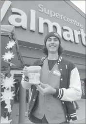  ?? MATTHEW MCCULLY ?? Matthew Gibson collecting donations for Opération Enfant Soleil, as ambassador for the non-profit organizati­on.