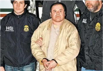  ?? AP ?? El Chapo Guzmán al ser extraditad­o.