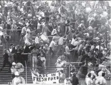  ??  ?? 0 On this day in 1985 a wall at Heysel Stadium in Brussels collapsed as a result of crowd violence and 38 fans died
1995: