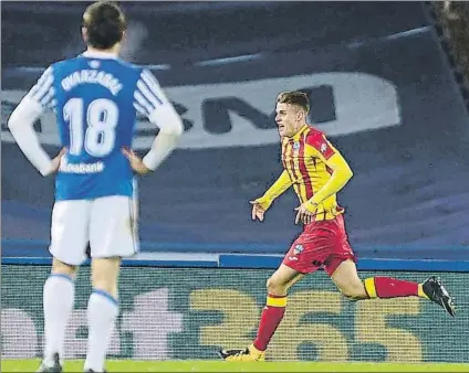  ?? FOTO: L.M. UNCITI ?? Radulovic celebra el gol que dio el pase a octavos de la Copa al Lleida Esportiu